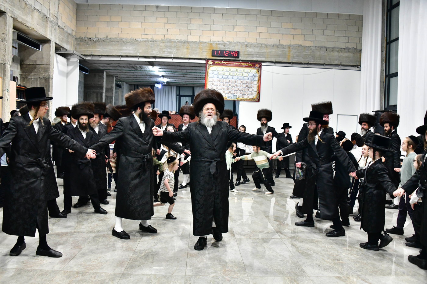 שמחת בית השואבה בחצה"ק דינוב