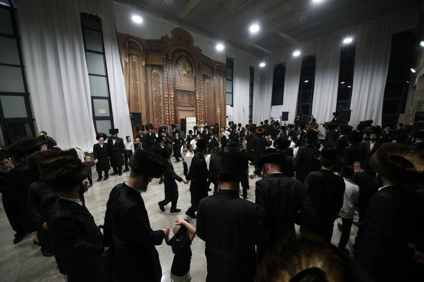 שמחת בית השואבה בחצה"ק דינוב
