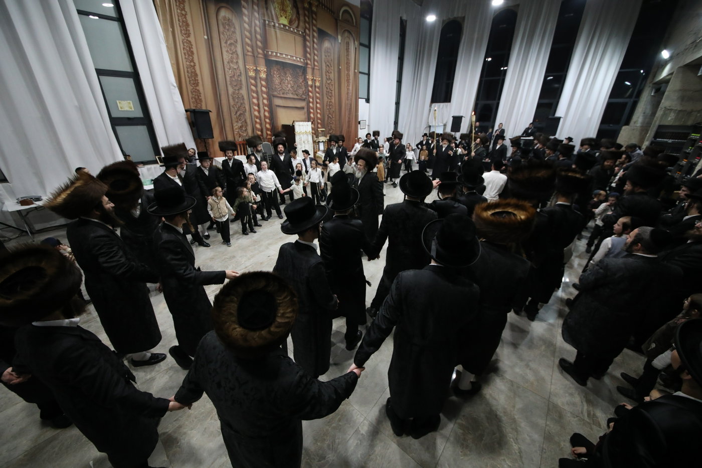 שמחת בית השואבה בחצה"ק דינוב