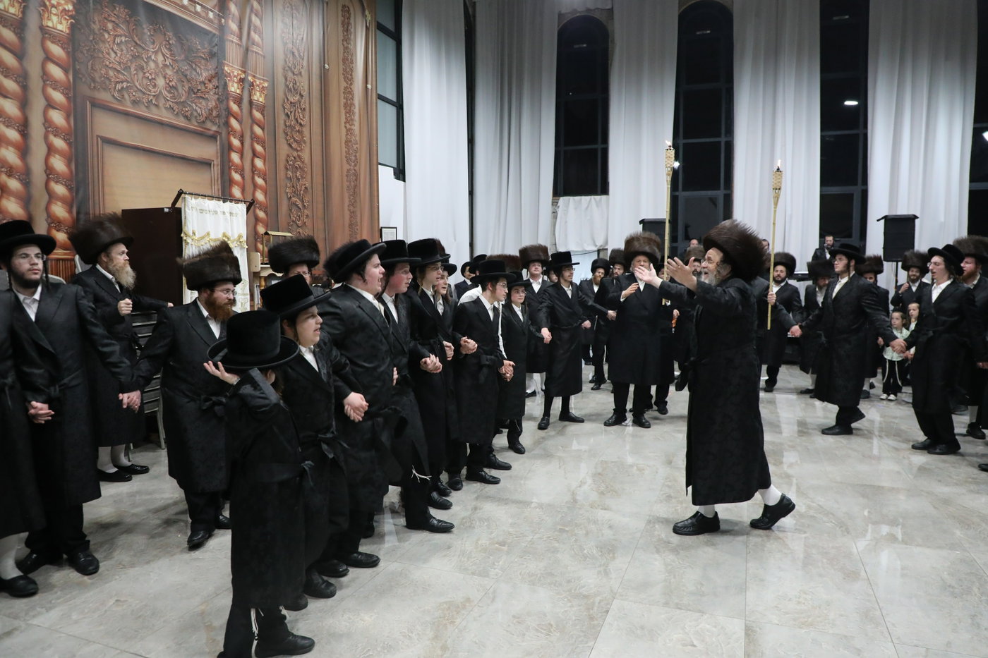 שמחת בית השואבה בחצה"ק דינוב