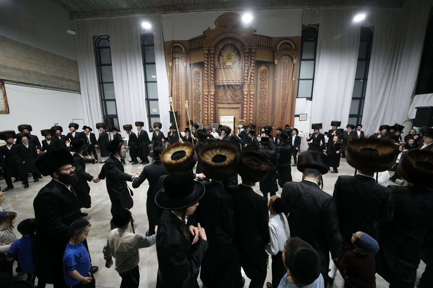 שמחת בית השואבה בחצה"ק דינוב