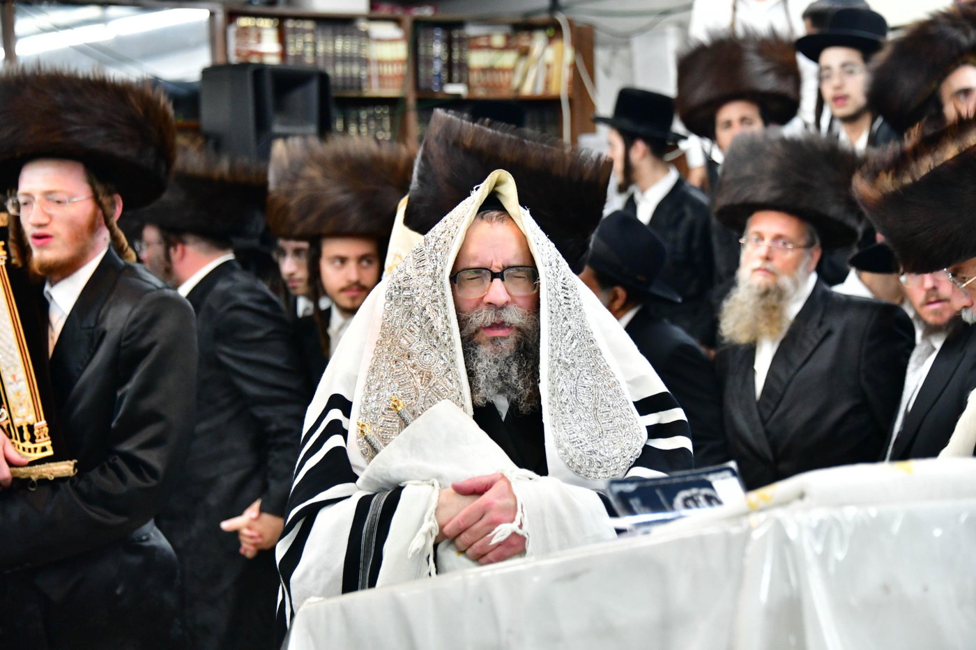 הקפות שניות בחצה"ק סקולען ירושלים
