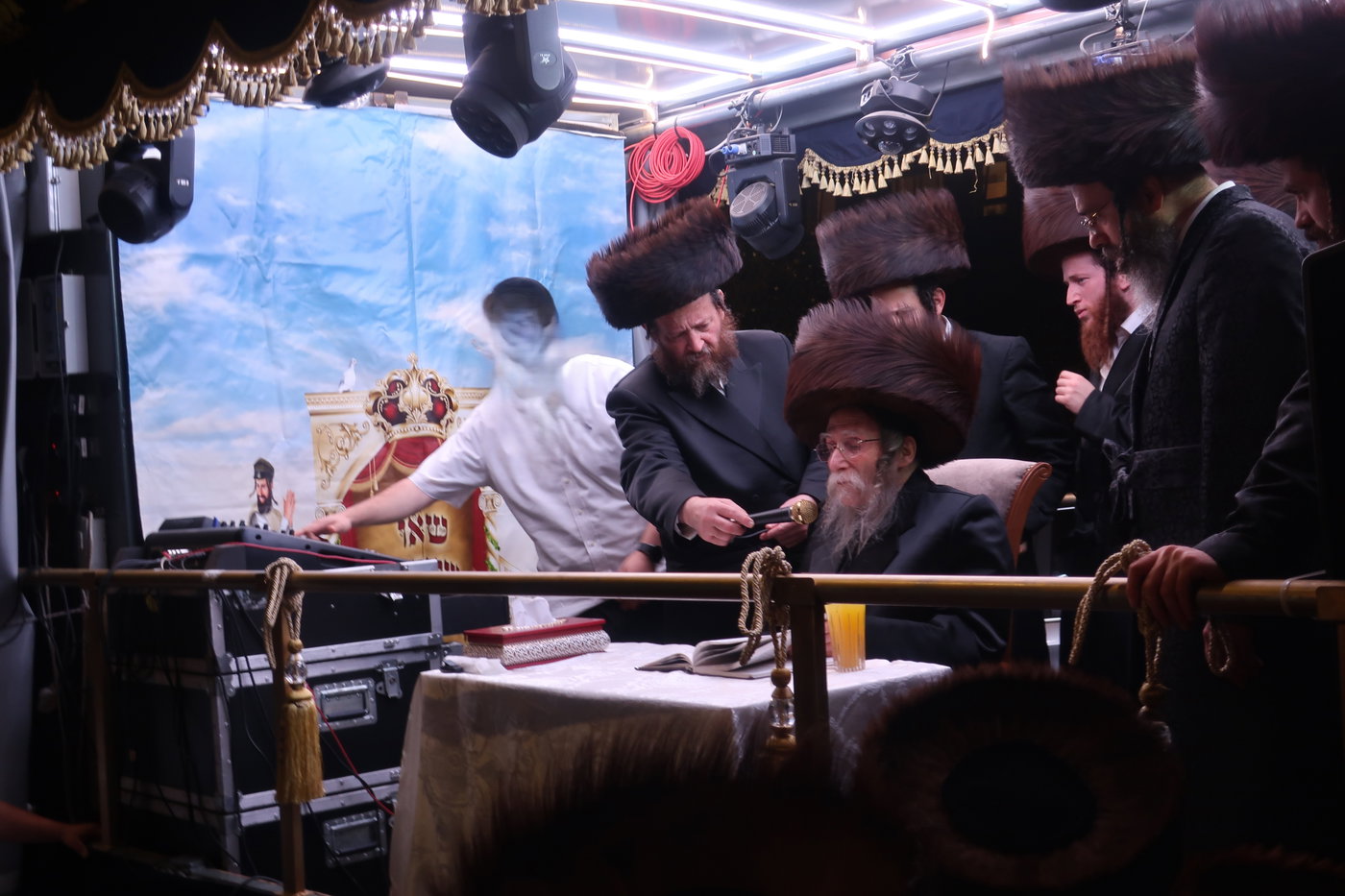 חג הסוכות בחצה"ק ערלוי