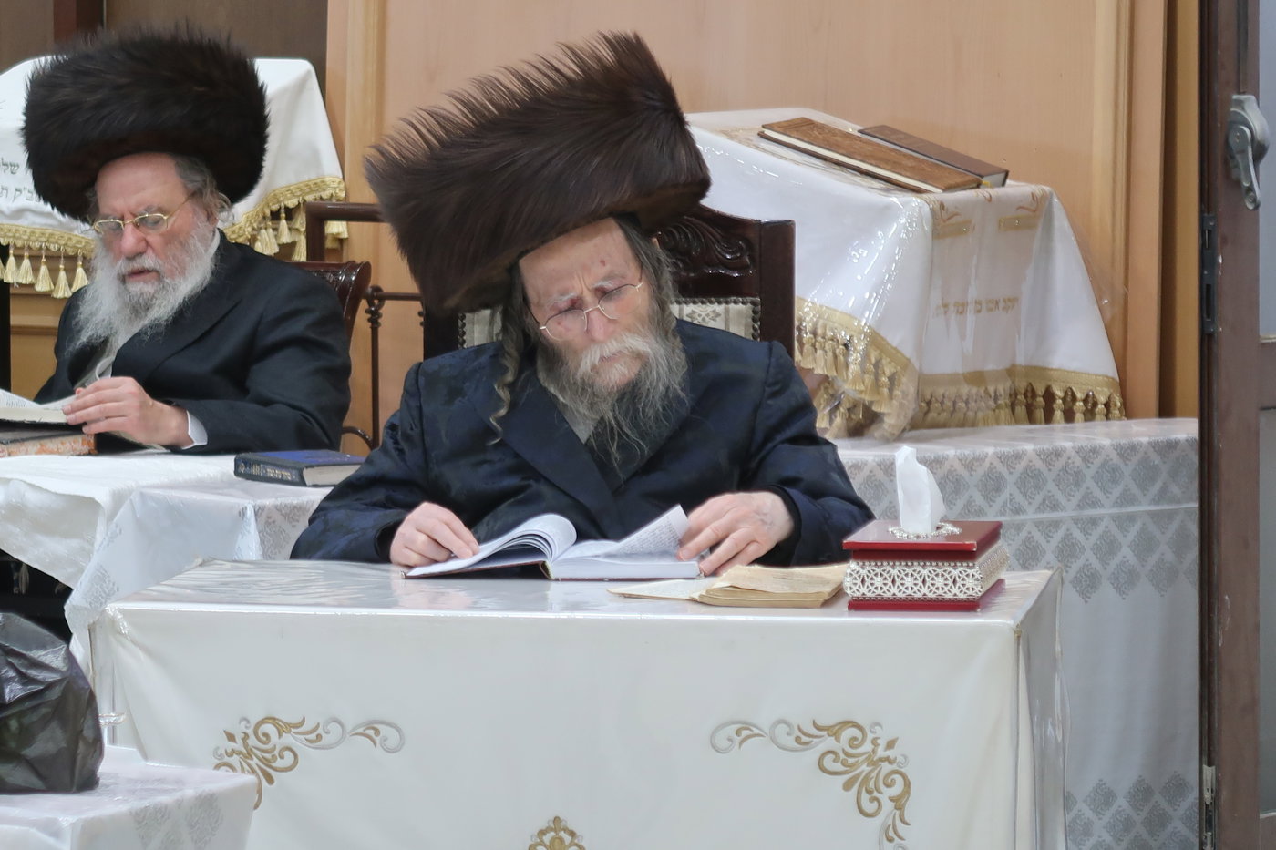 חג הסוכות בחצה"ק ערלוי