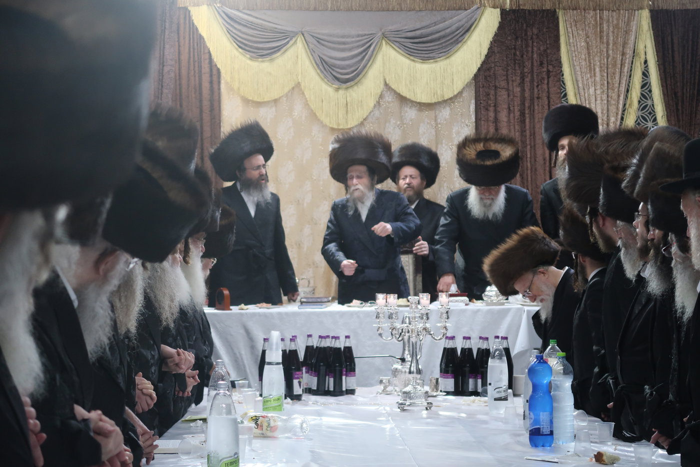 חג הסוכות בחצה"ק ערלוי