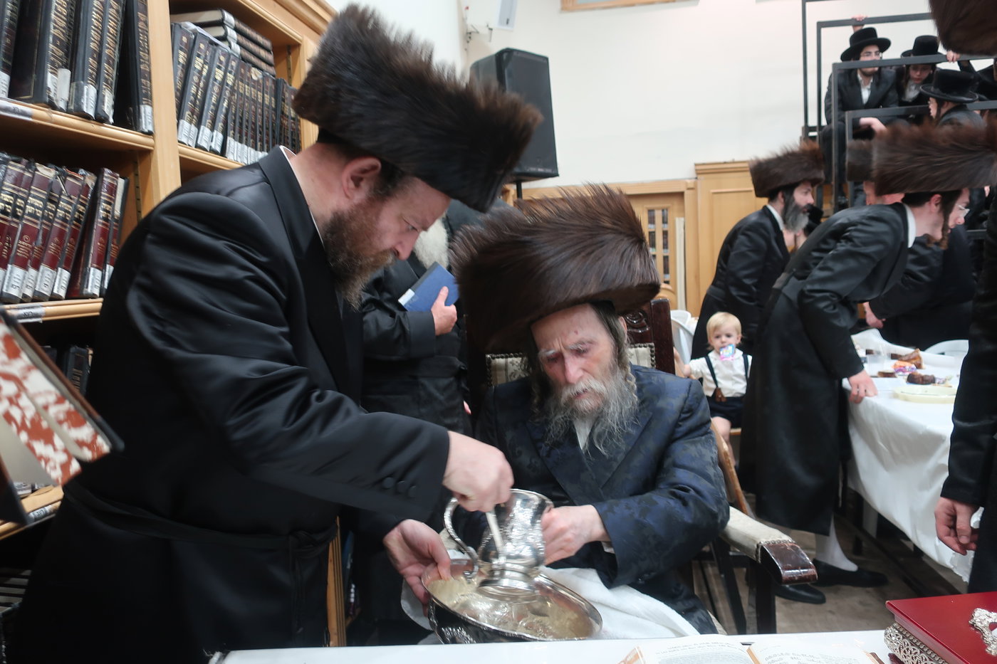 חג הסוכות בחצה"ק ערלוי