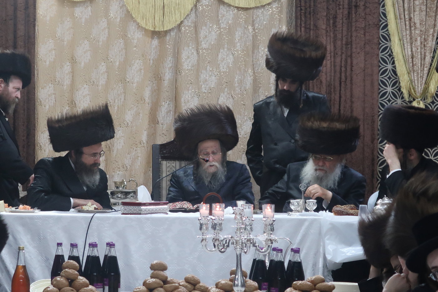 חג הסוכות בחצה"ק ערלוי