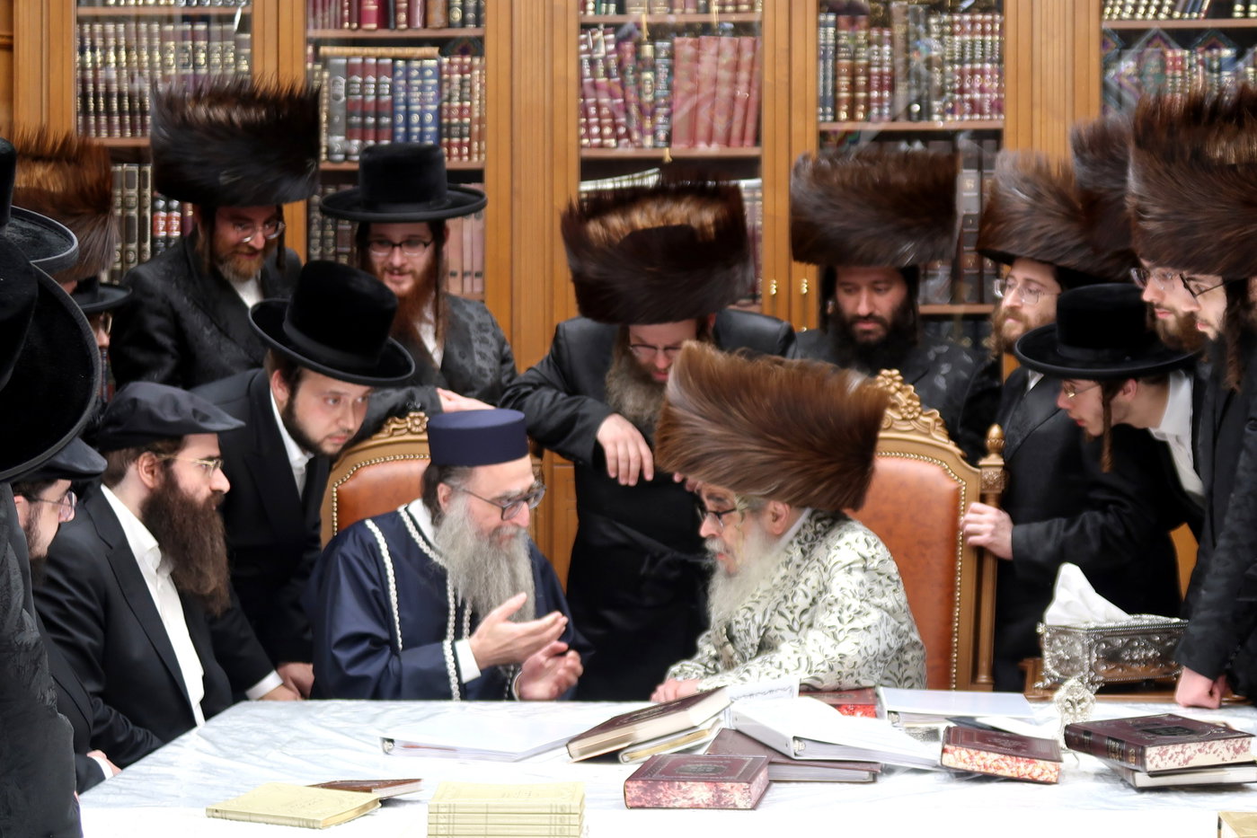 ביקורים בימי המועד בסוכתו של האדמו"ר מסאטמר
