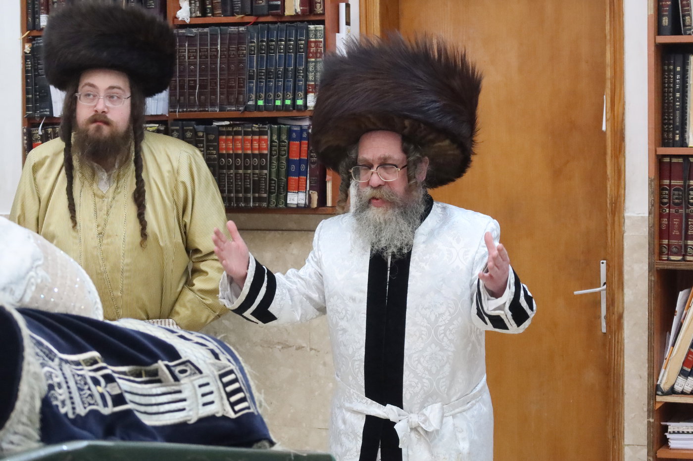 חג הסוכות בחצה"ק קרעטשניף סיגעט