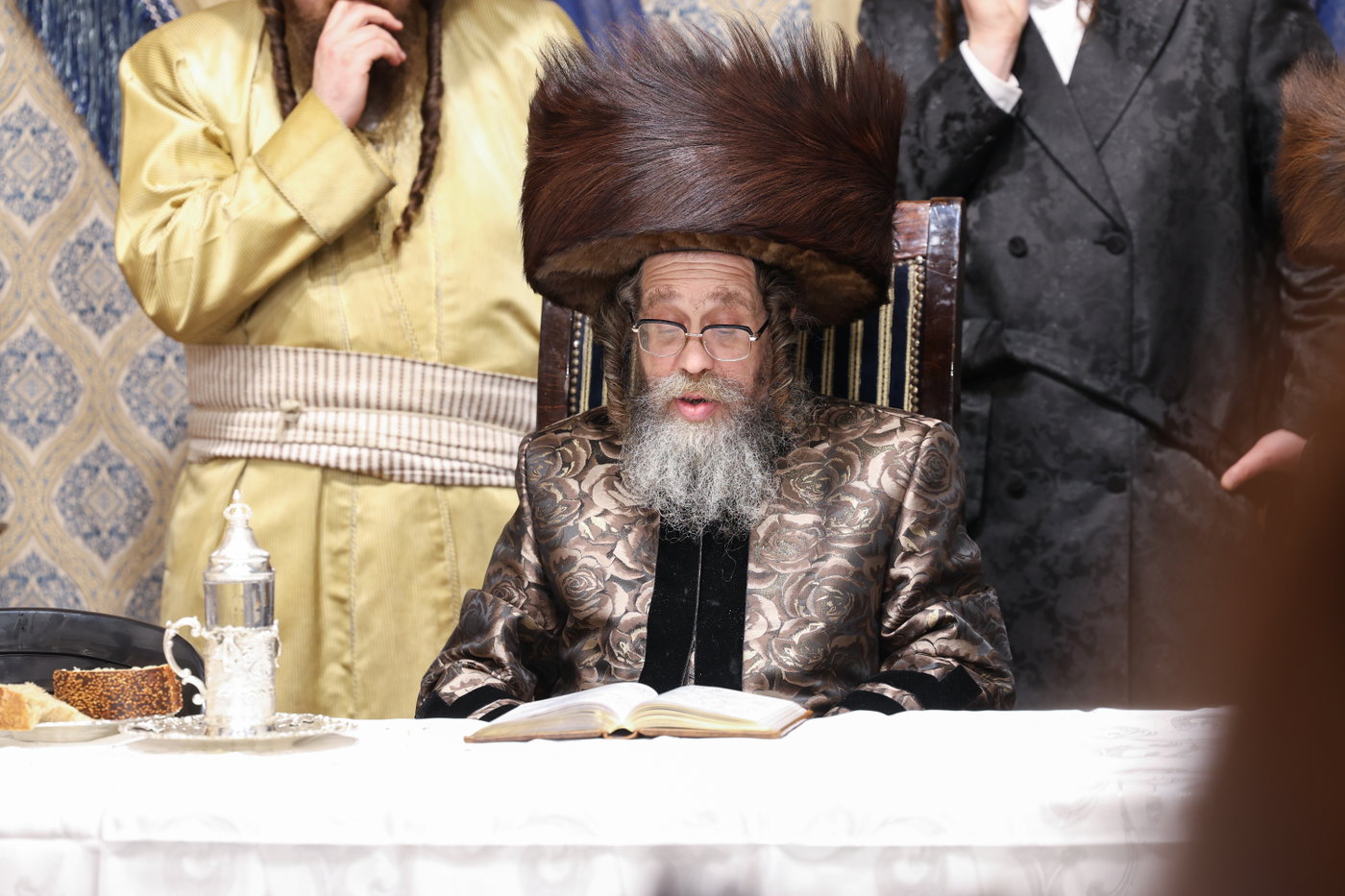 חג הסוכות בחצה"ק קרעטשניף סיגעט