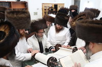 חג הסוכות בחצה"ק קרעטשניף סיגעט