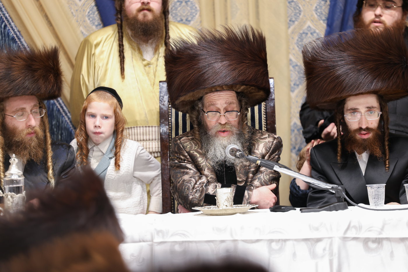 חג הסוכות בחצה"ק קרעטשניף סיגעט