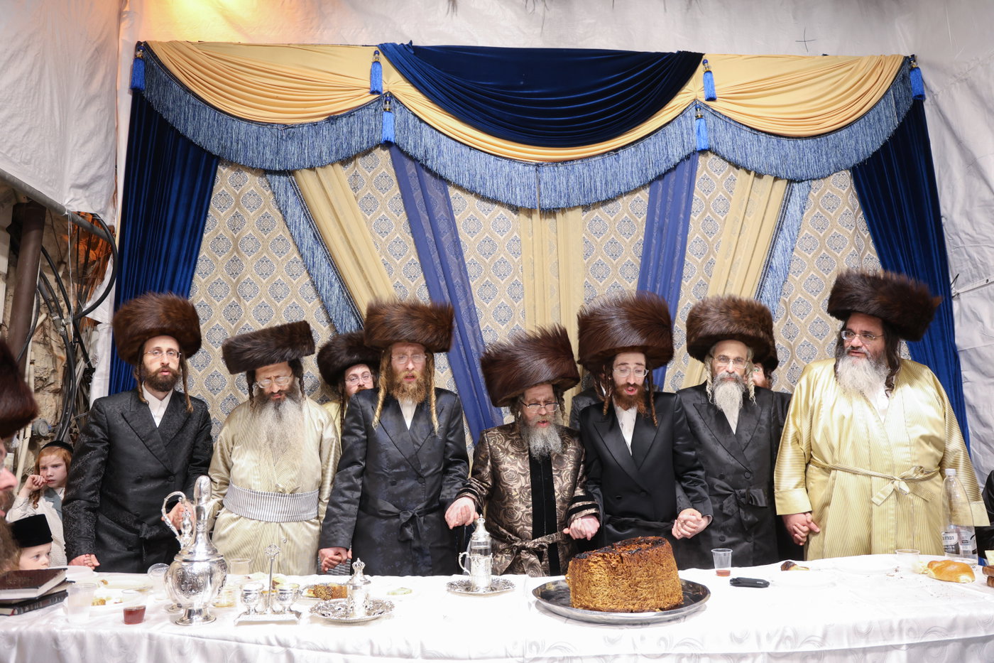 חג הסוכות בחצה"ק קרעטשניף סיגעט