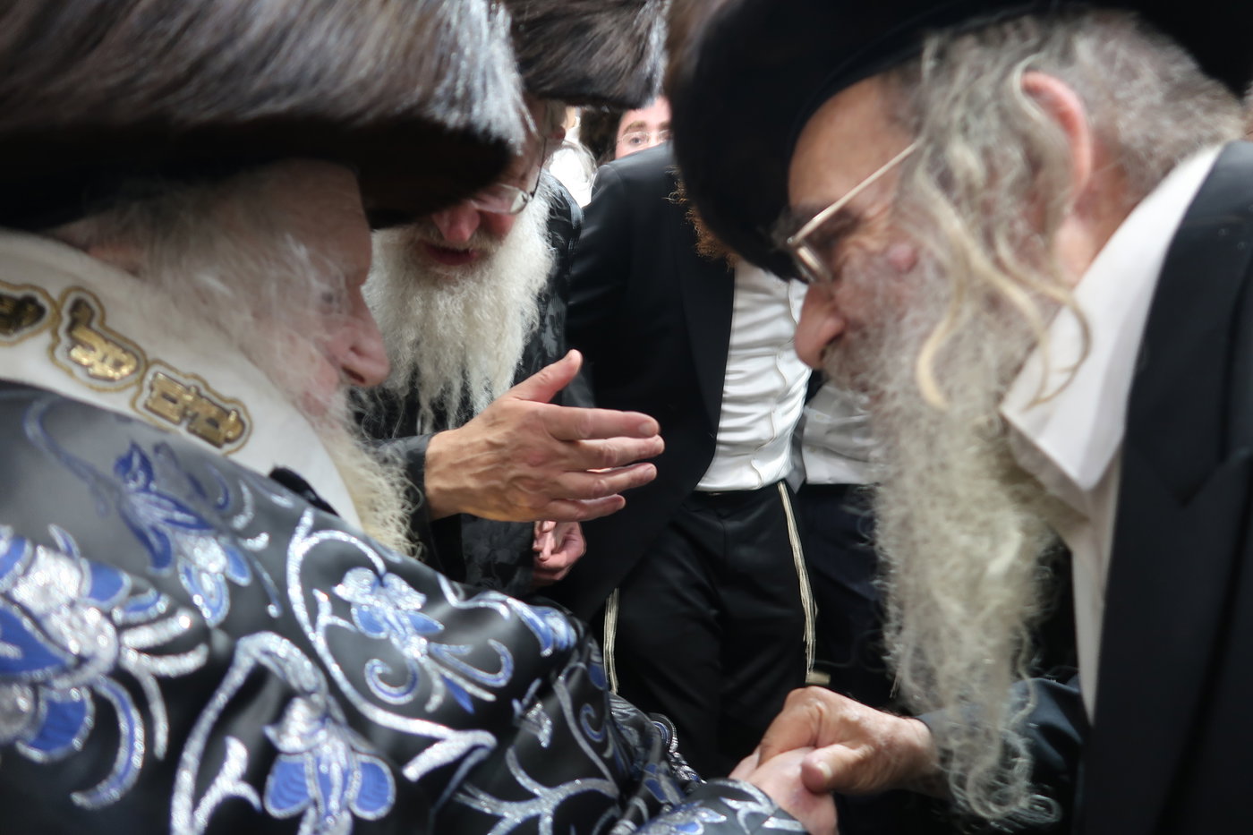 הגר"מ שטרנבוך בהקפות שניות