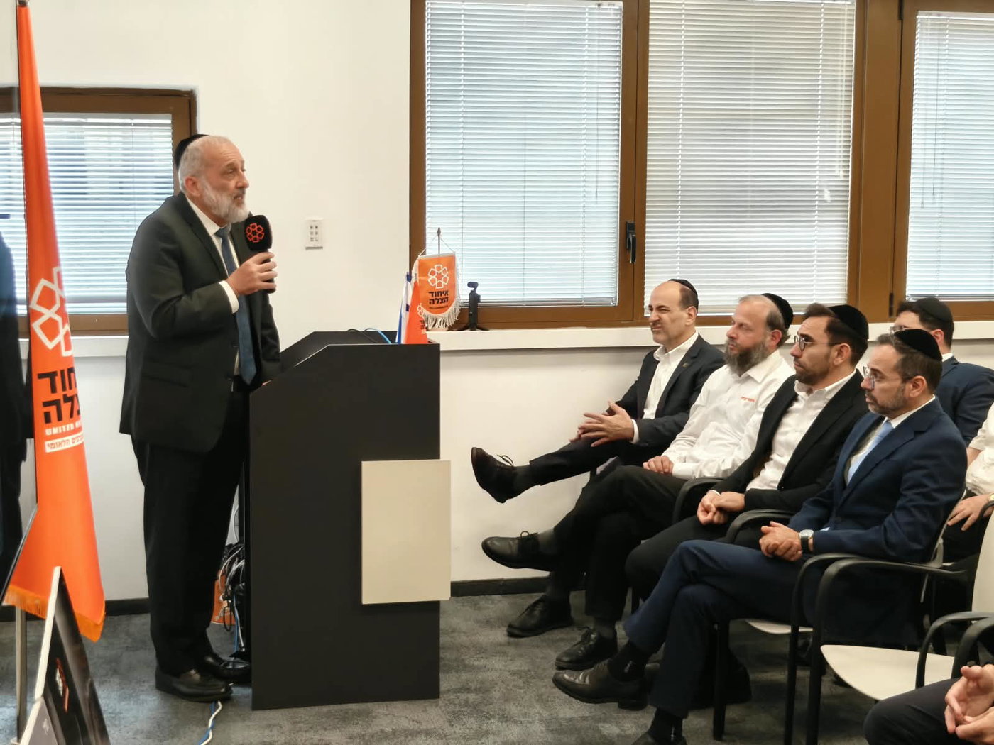 דרעי: "ראש המוסד סיפר לי שמתנדבים חרדים הצילו את חייו"