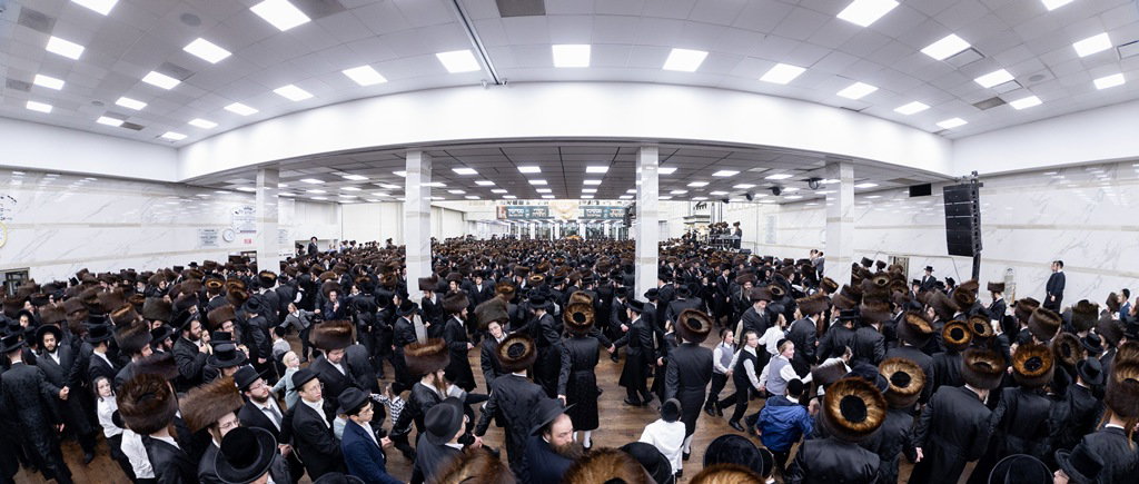 האדמו"ר מסאטמר בשמחת בית השואבה