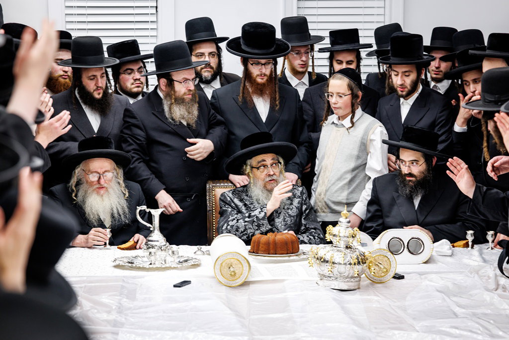 הכנסת ספר התורה בסאטמר