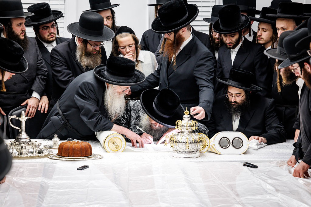 הכנסת ספר התורה בסאטמר