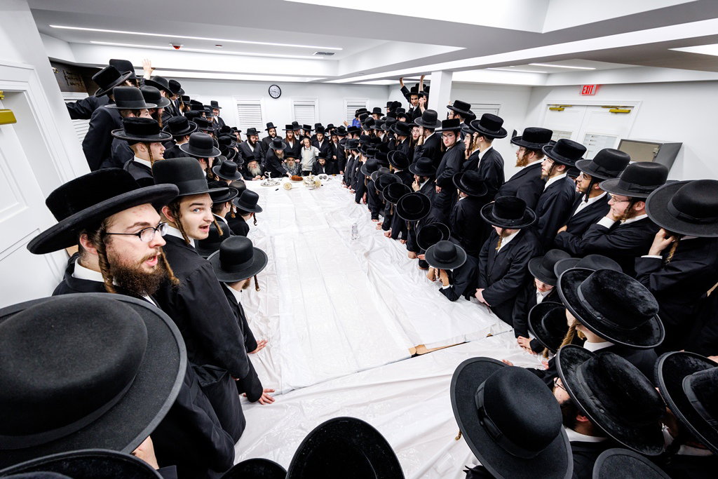 הכנסת ספר התורה בסאטמר