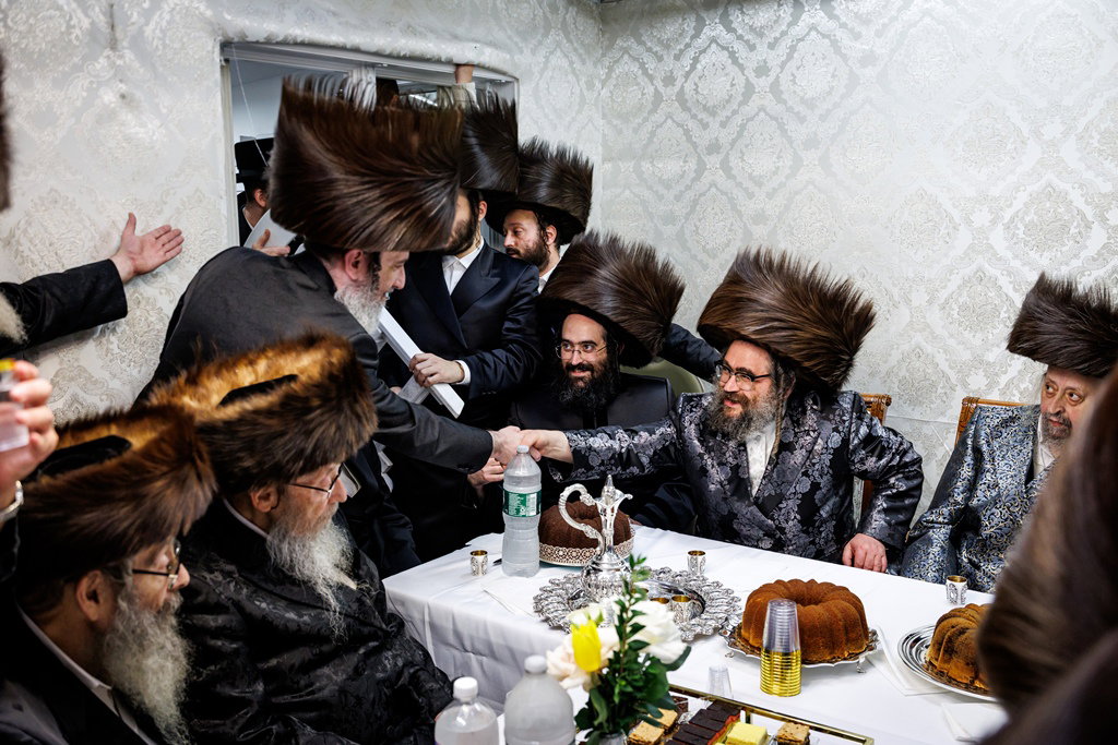 הכנסת ספר התורה בסאטמר