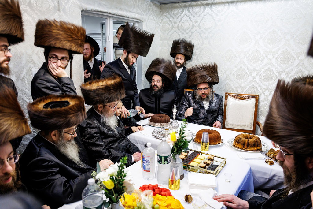 הכנסת ספר התורה בסאטמר