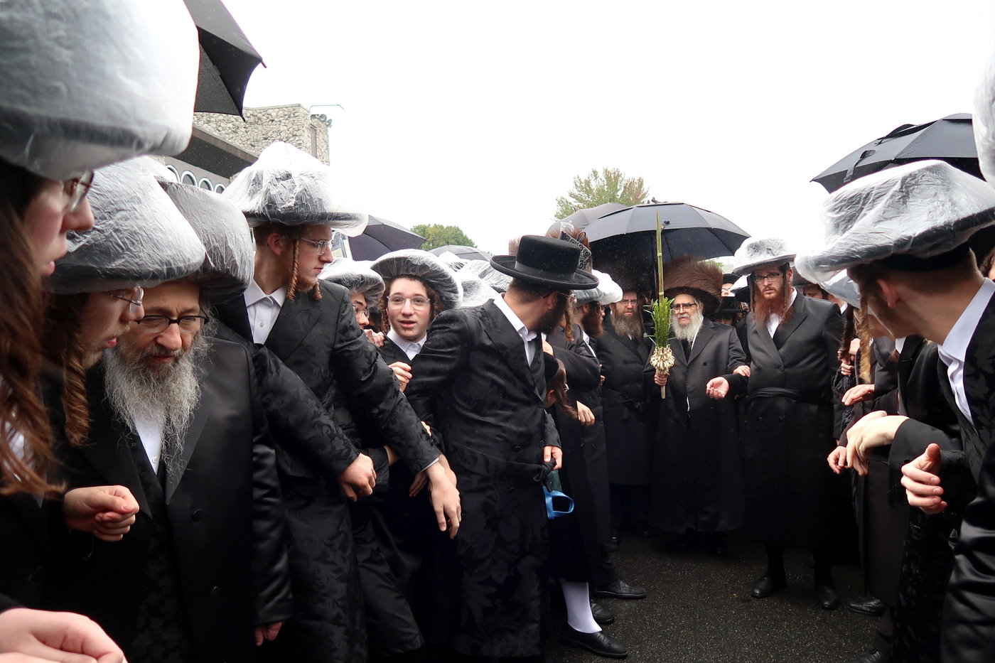 האדמו"ר מסאטמר בימי חוה"מ סוכות