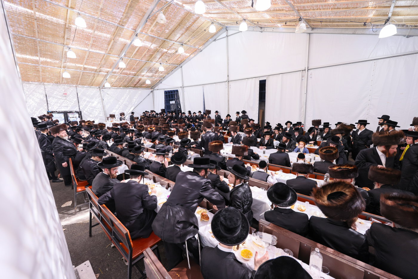 ימי החג בחצה"ק סאטמר
