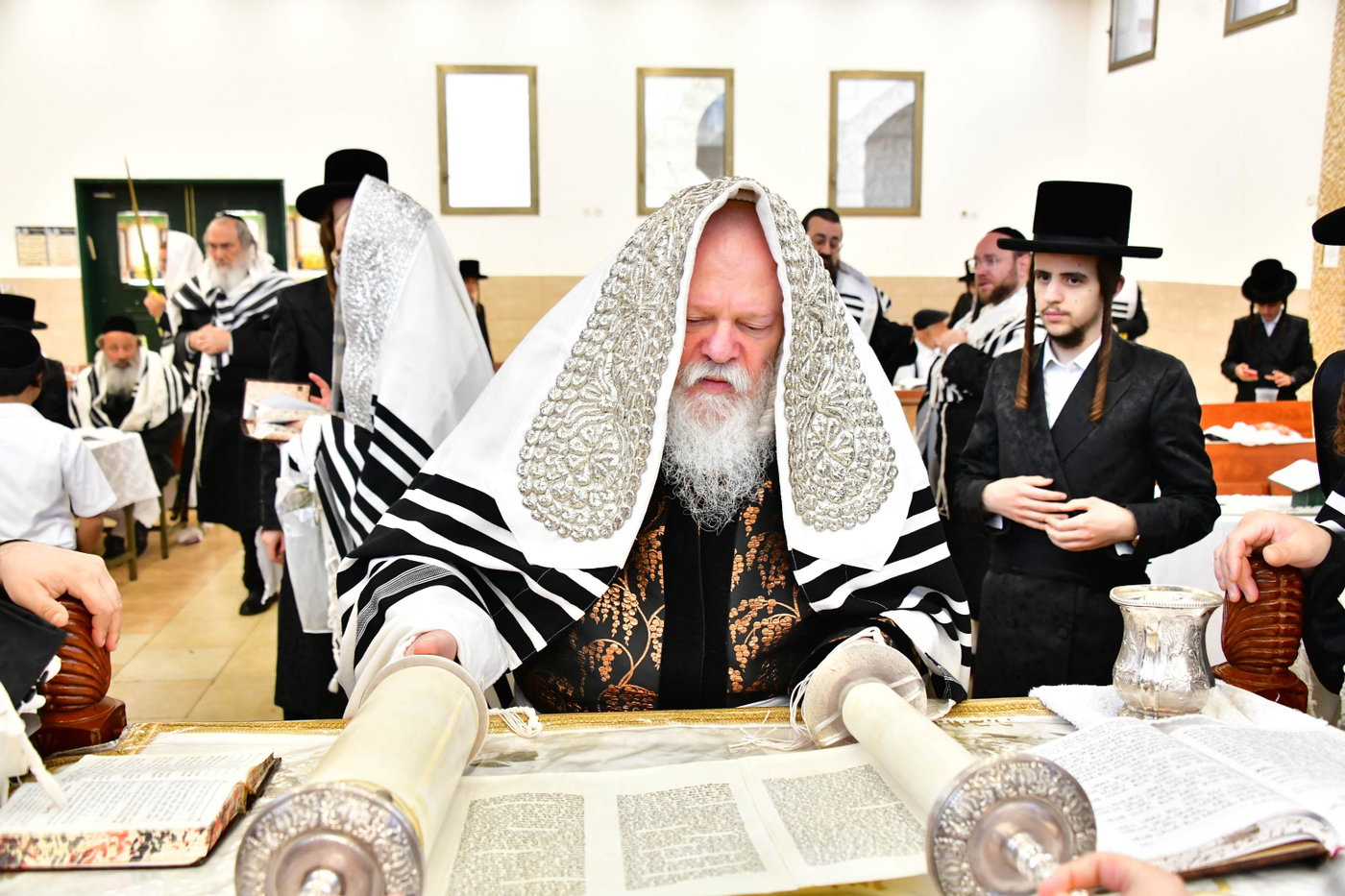 האדמו"ר מפרמישלאן בנענועים