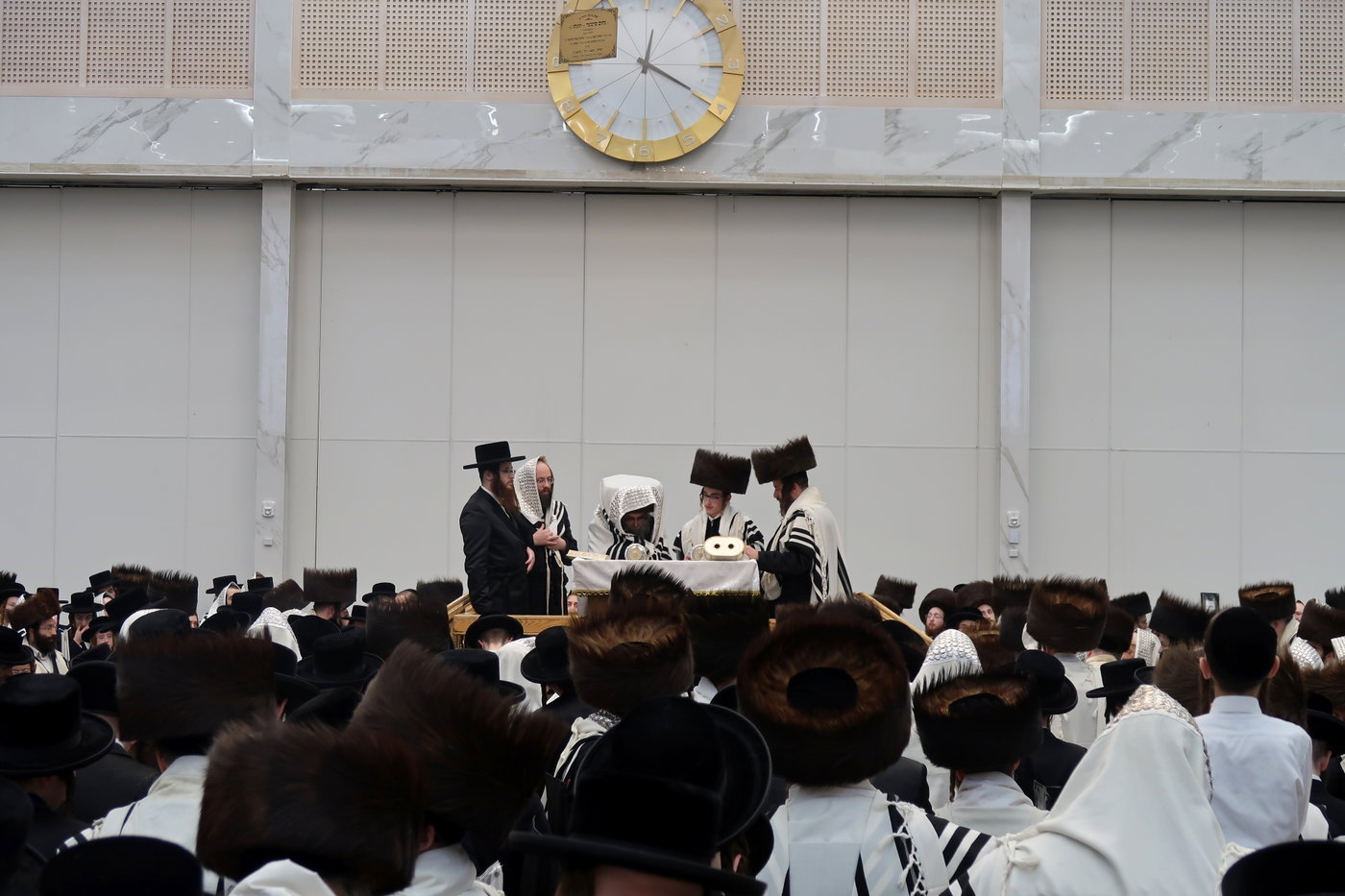 האדמו"ר מסאטמר בעבודת הנענועים