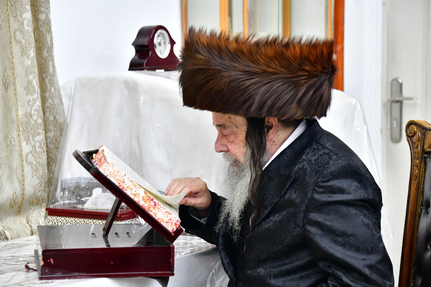 הקפות שניות בחצה"ק זוועהיל