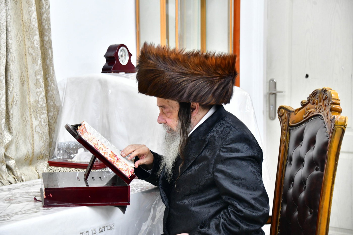 הקפות שניות בחצה"ק זוועהיל