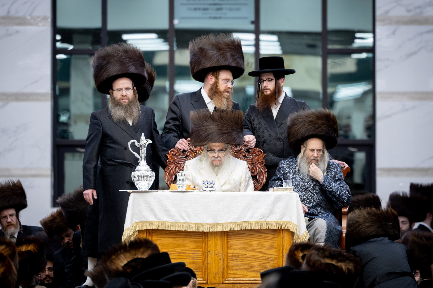 מוצאי שמחת תורה בחצה"ק סאטמר