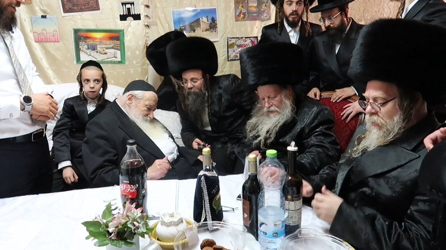 האדמו"ר מקוזמיר בביקור אצל הגר"א נבנצל