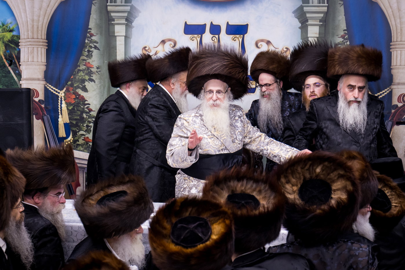 ירח האיתנים בחצה"ק צאנז קלויזנבורג