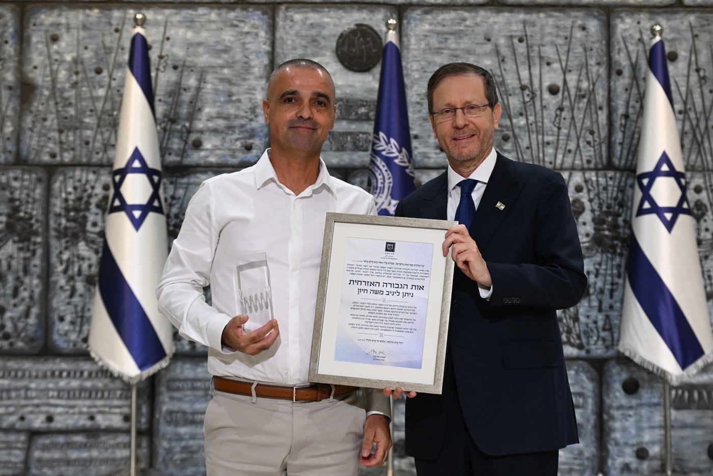 6 הגיבורים מטיסת פליי דובאי קיבלו אות גבורה; זה מה שהם סיפרו