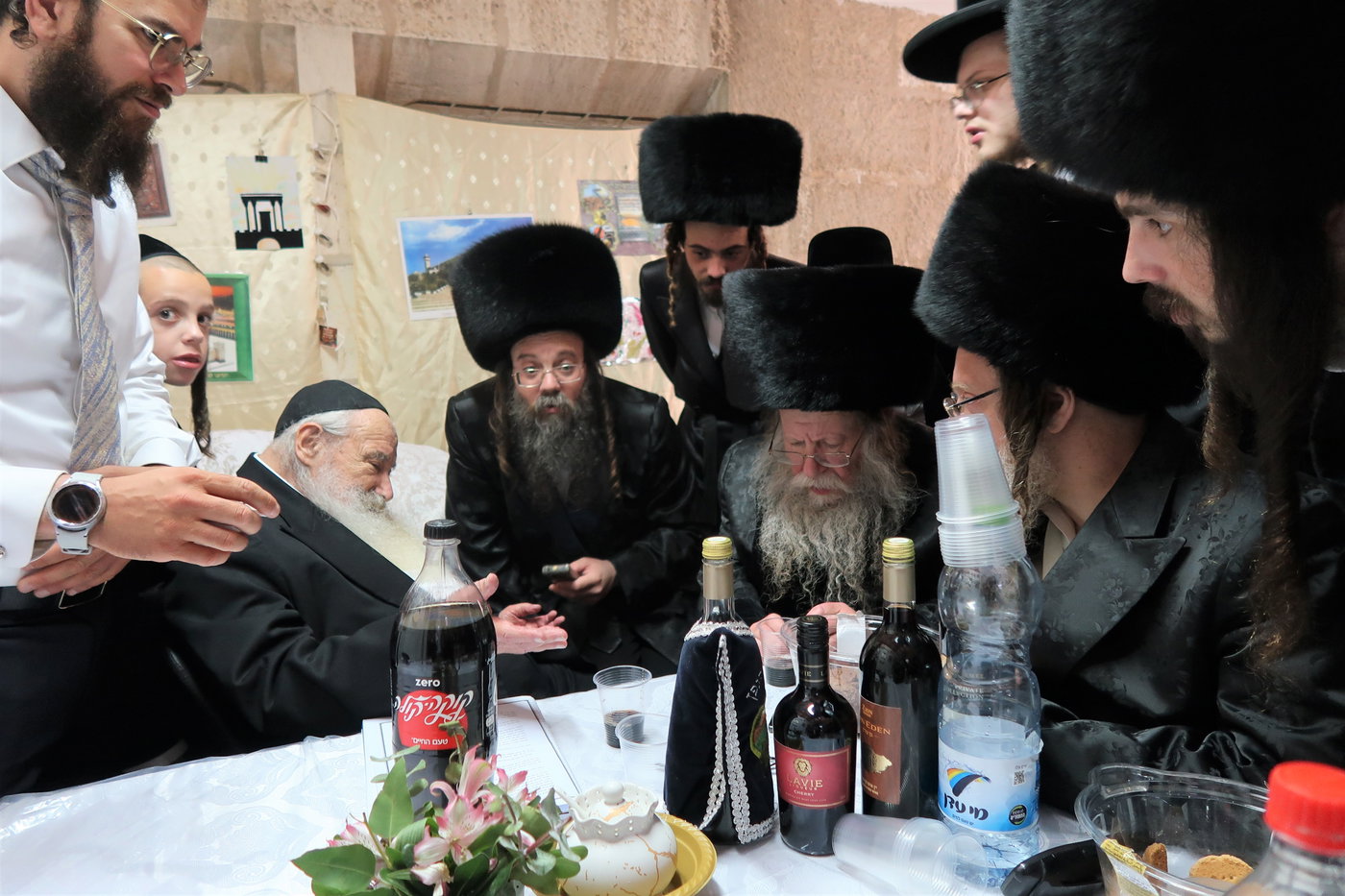 האדמו"ר מקוזמיר בביקור אצל הגר"א נבנצל 