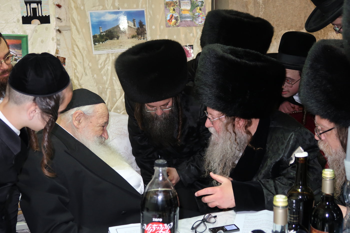 האדמו"ר מקוזמיר בביקור אצל הגר"א נבנצל 