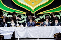 ירח האיתנים בחצה"ק באבוב 45