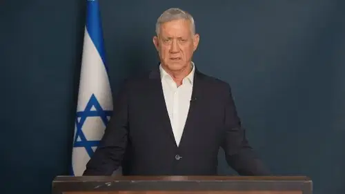 בני גנץ מכריז רשמית: "אני רץ עד הסוף, מי שטוען שאני שורף קולות - משקר ומפחד"