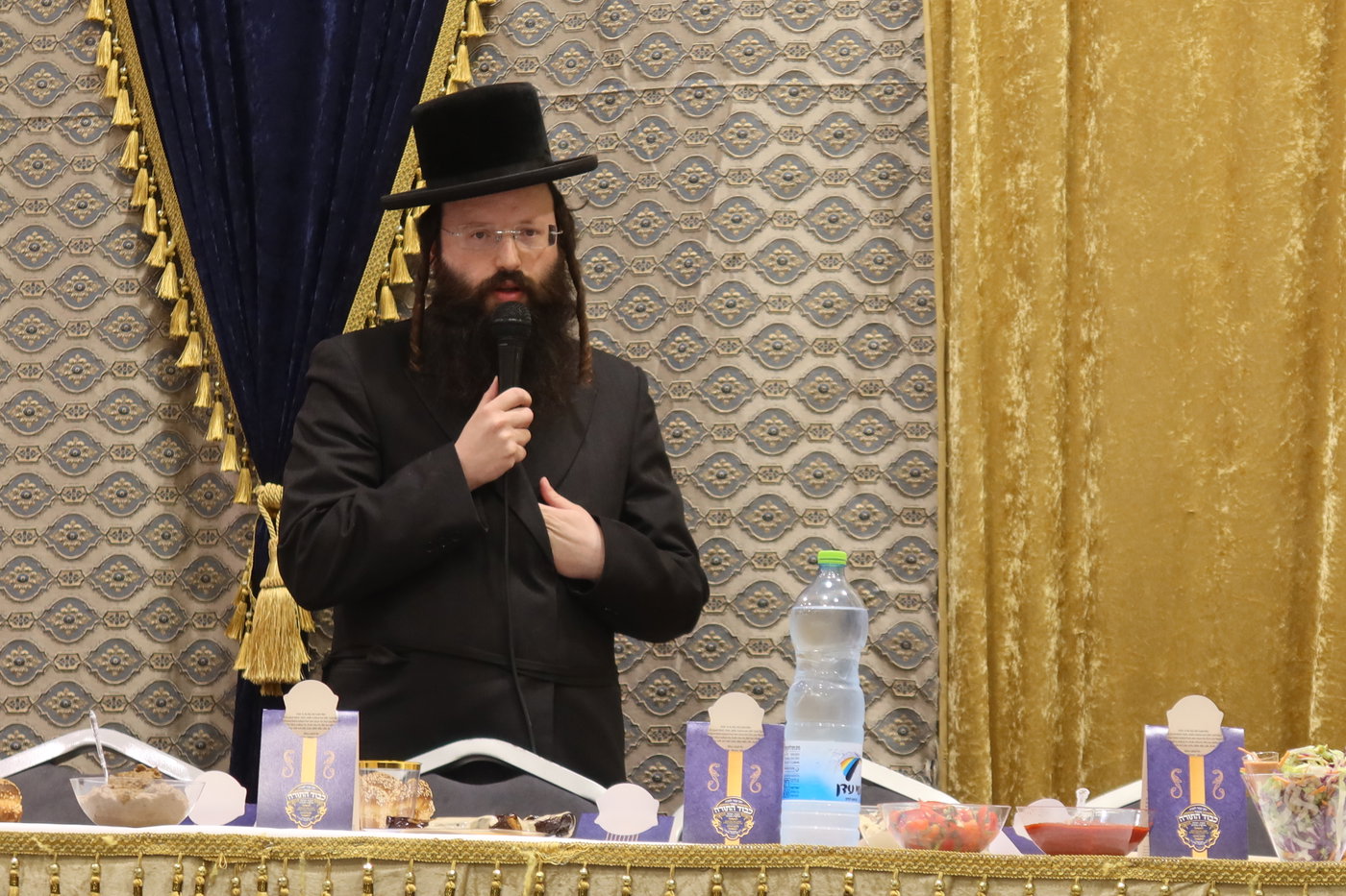 המעמד בזוועהיל 