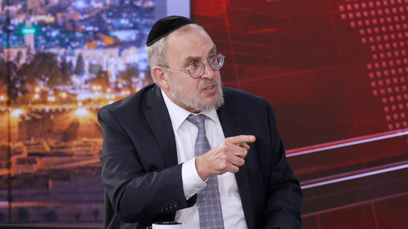 ח"כ יעקב אשר בריאיון באולפן 'כיכר השבת'