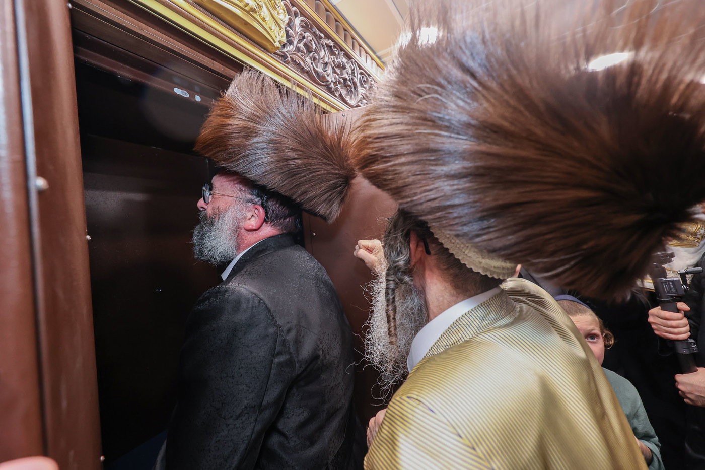 הכנסת ס"ת אצל הגה"צ רבי נחמן בידרמן