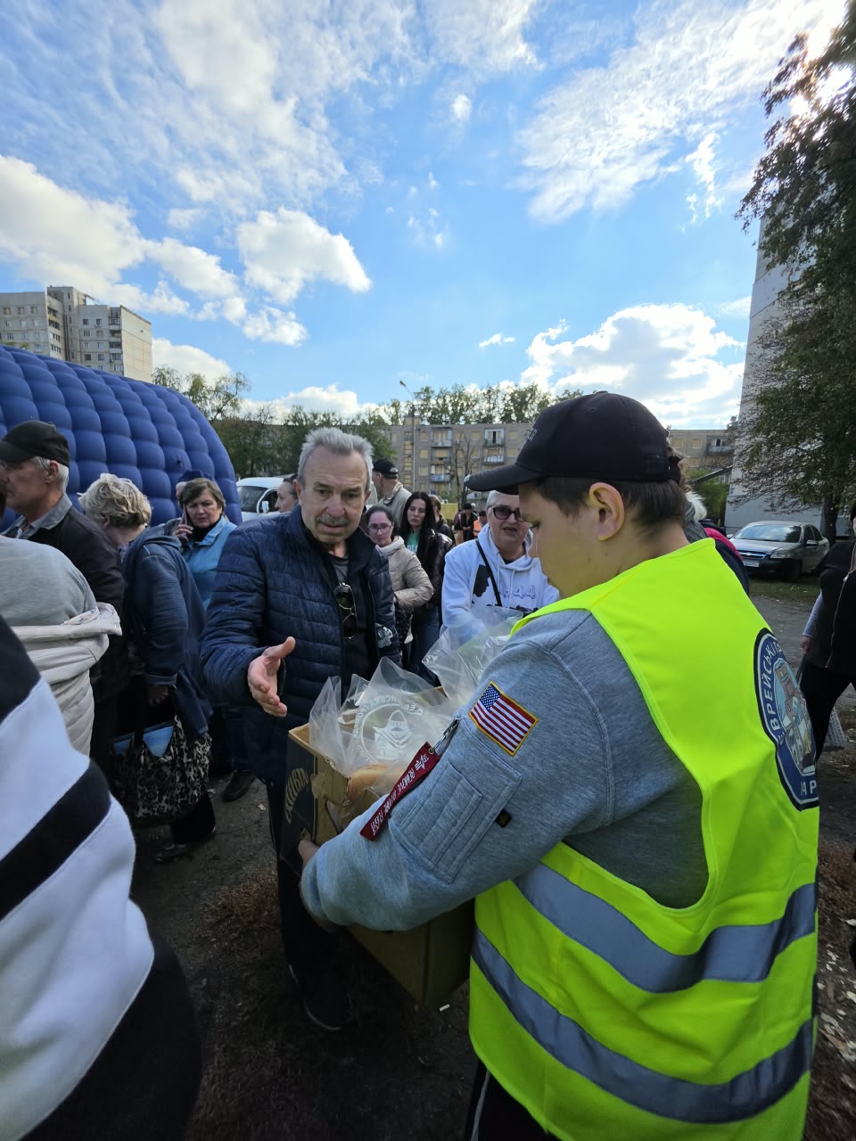 הלילה: פגיעת טיל ישירה סמוך לבית הספר היהודי, פיצוץ הרעיד את האזור