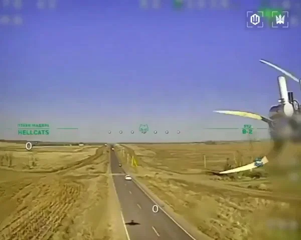 פאניקה בכביש: חלף מעל יחידת החיסול וגרם להתנגשות חזיתית 