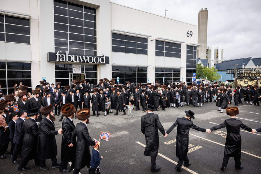 הכנסת ספר תורה בFabuwood