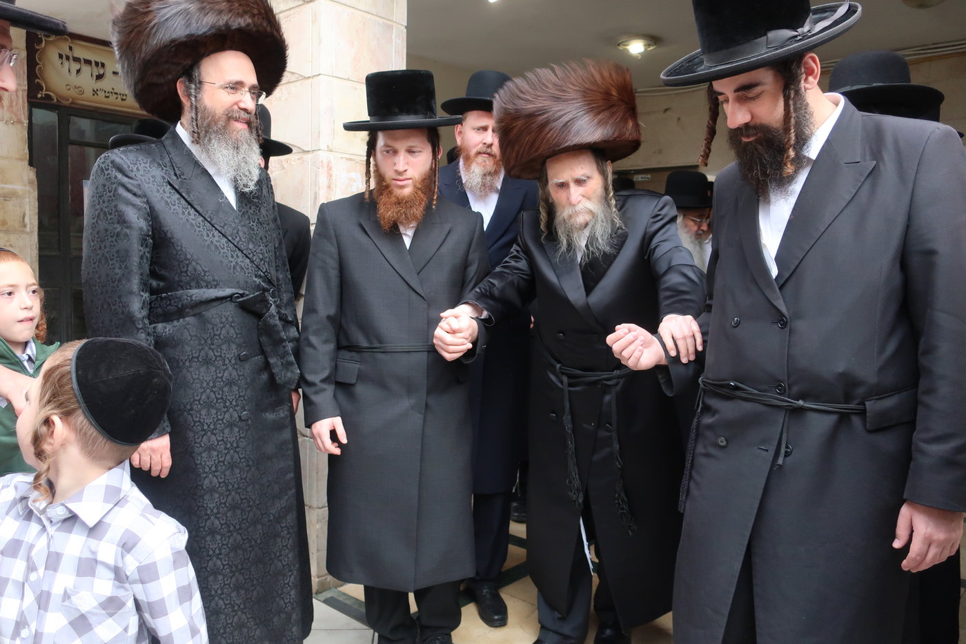שמחת הברית לנין האדמו"רים מערלוי וקאסוב ויזניץ