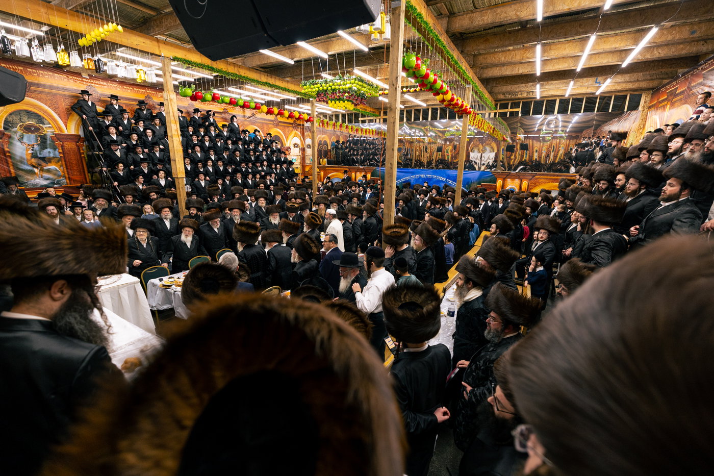 ירח האיתנים בחצה"ק טאהש