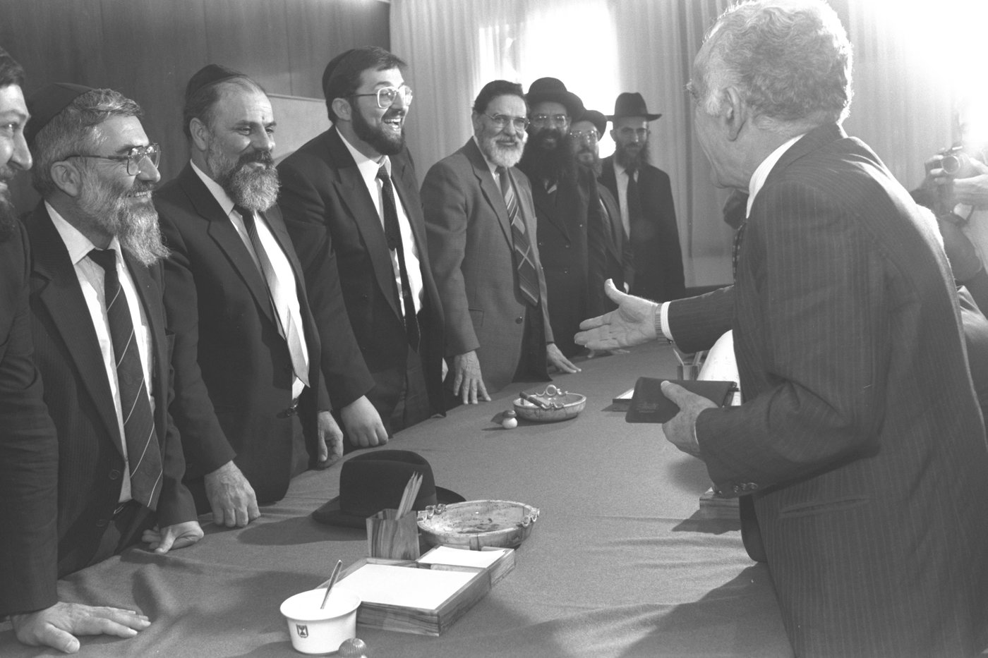 "איפה מרן שאעלה לקבל עצה?" | אריה דרעי פותח הכל בריאיון נדיר על מרן הגר"ע יוסף זצוק"ל • צפו