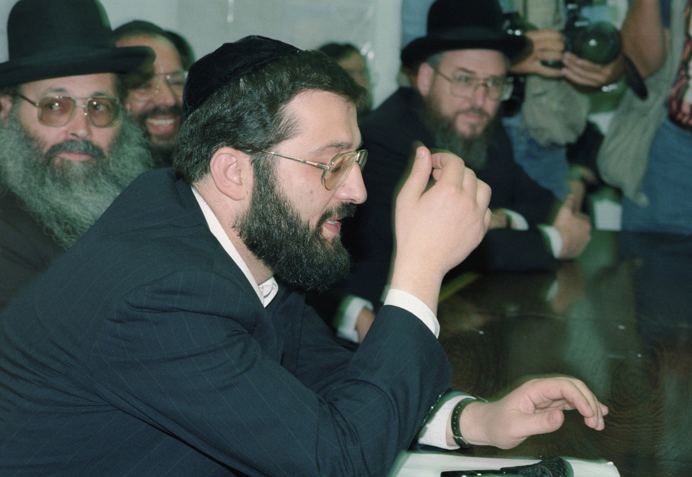 "איפה מרן שאעלה לקבל עצה?" | אריה דרעי פותח הכל בריאיון נדיר על מרן הגר"ע יוסף זצוק"ל • צפו
