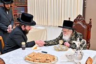 הדרמה ב'אגודת ישראל' נמשכת: חסידות ויז'ניץ מרכז חוברת לציר משותף עם שלומי אמונים-בעלזא
